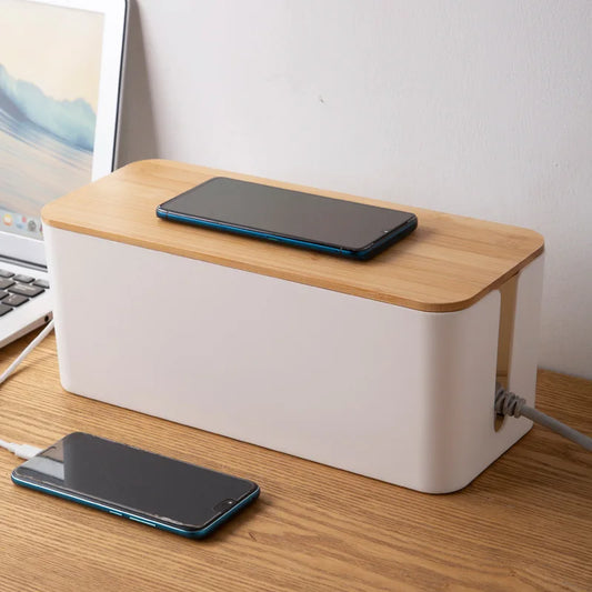 Boîte de Rangement Minimaliste pour Câbles et Prises de Bureau